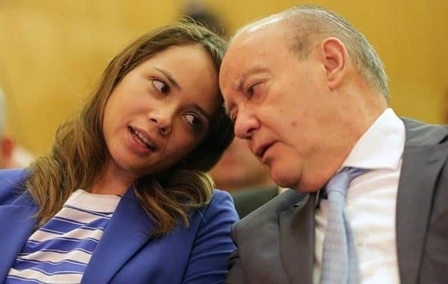 PINTO DA COSTA NAMORA NA PÁSCOA