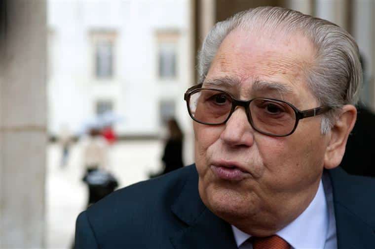 Luto nacional. "O Arnaut é uma lição de vida"