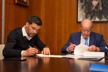 FC Porto anuncia renovação de Sérgio Conceição