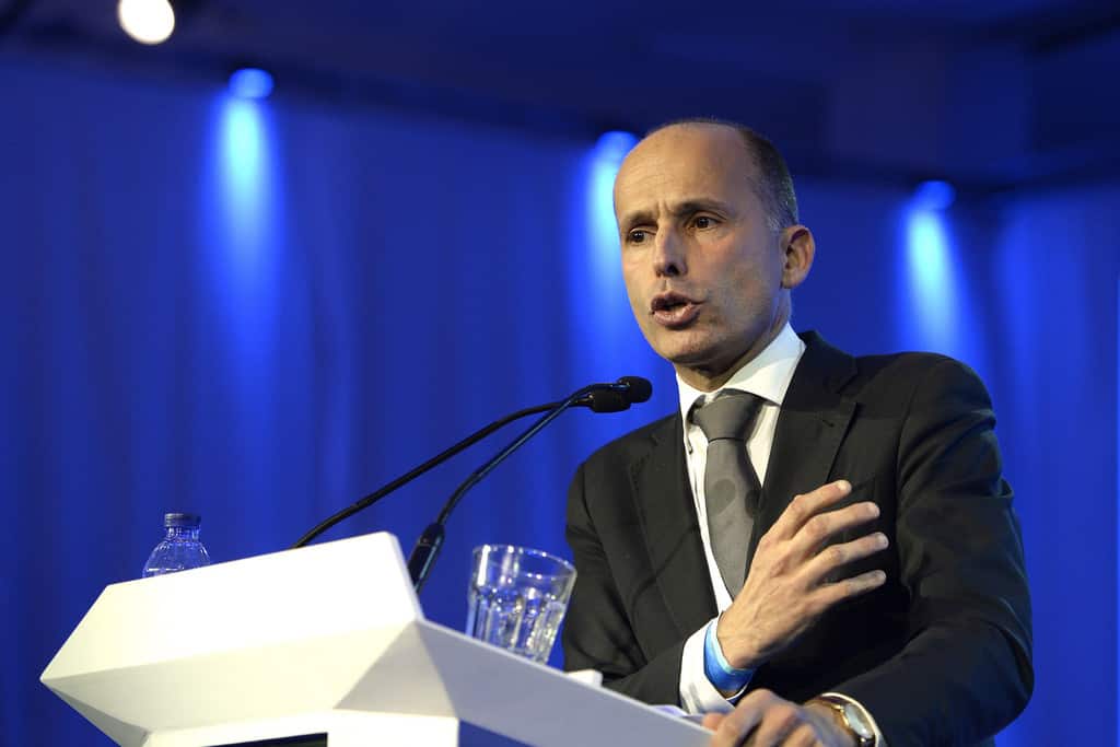 “É importante que os portugueses saibam que pagam €31 em impostos quando põem €50 de gasolina”: CDS lança simulador de combustíveis