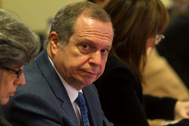 PS "envergonhado" com casos judiciais que envolvem Pinho e Sócrates