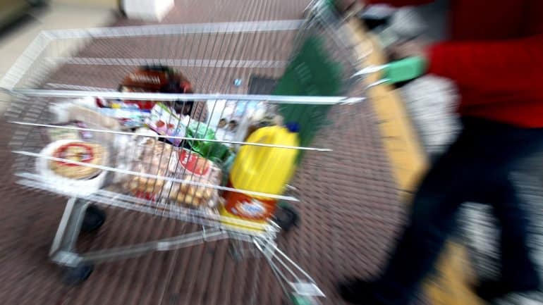 Volume de vendas do retalho sobe 3,8% em 2017 e supera patamar de 20 mil milhões de euros