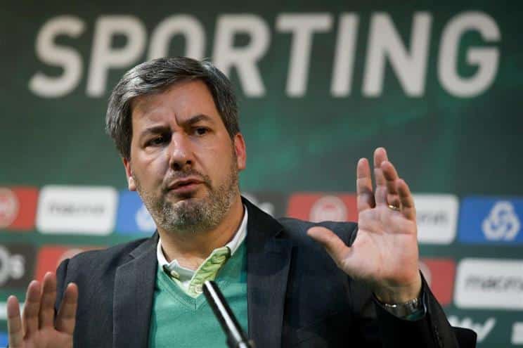 Bruno de Carvalho faz três sessões de esclarecimento aos sócios