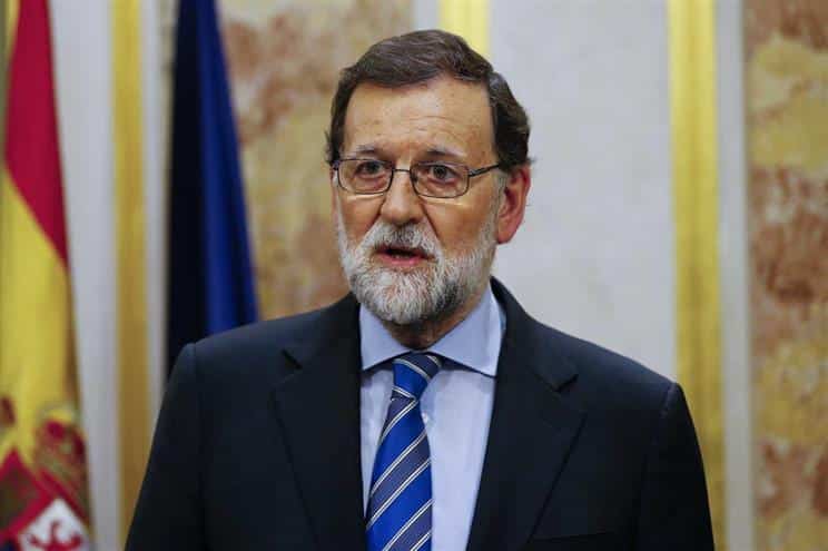 Rajoy anuncia saída da liderança do PP