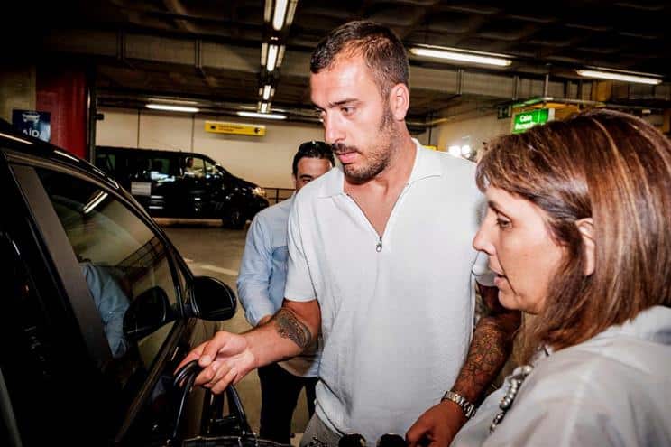 Guarda-redes Viviano assina pelo Sporting