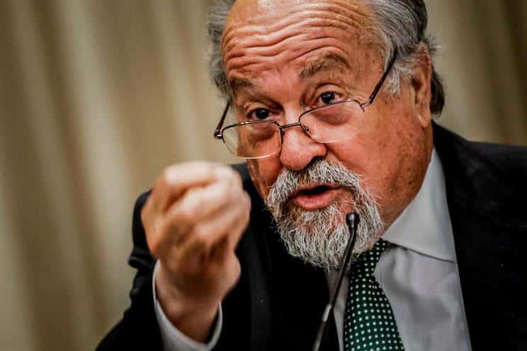 Marta Soares avança com duas providências cautelares