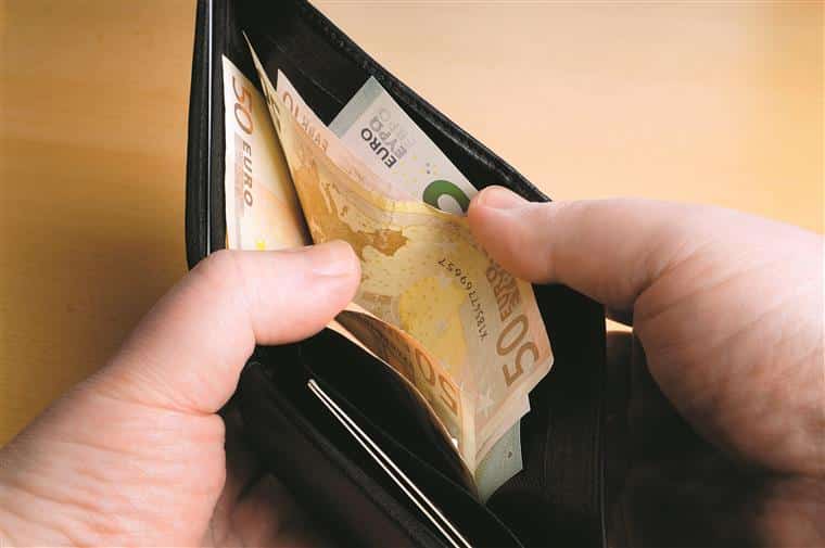 Estudo diz que pessoas com mais dinheiro são menos generosas