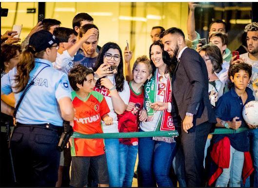 Bruno Fernandes diz que "é possível ficar no Sporting"