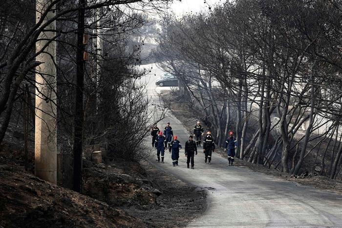 Portugal vai enviar bombeiros para ajudar a combater incêndios na Grécia