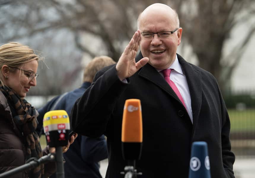 Alemanha congratula-se com acordo Juncker-Trump que pode salvar milhões de empregos