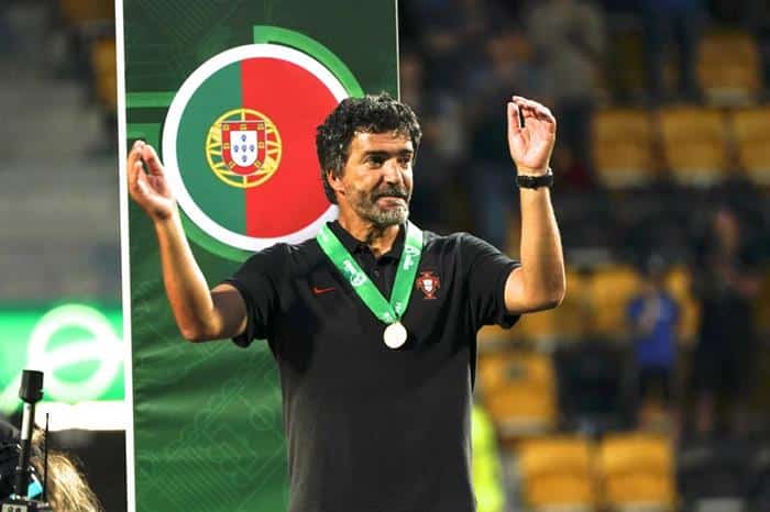 Os "meninos que são umas joias" e que conquistaram um lugar no mundo do futebol