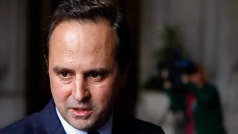 Fernando Medina subiu ao Pico sem o registo inicial obrigatório: a multa pode chegar aos 4 mil euros