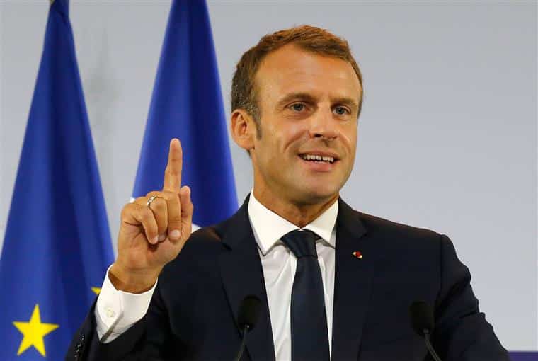 Emmanuel Macron: "Eu atravesso a rua e arranjo-lhe já um trabalho"