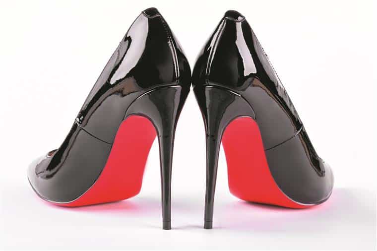 Louboutin. As famosas solas vermelhas que as marcas querem imitar