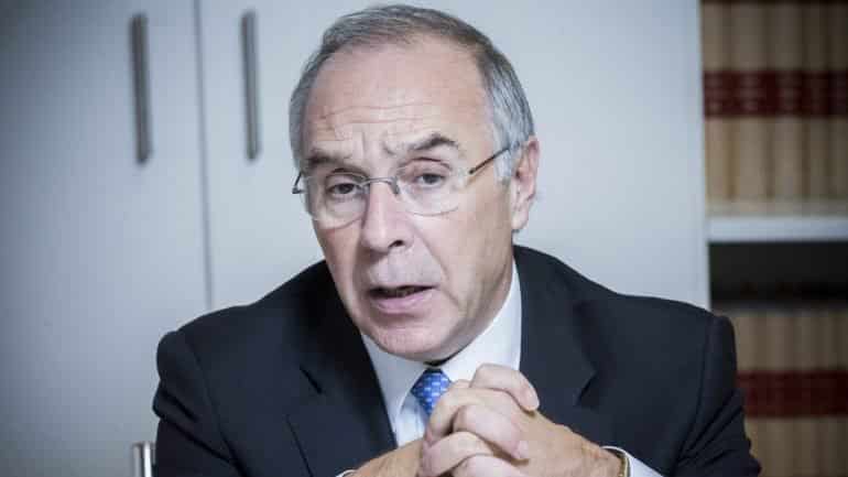 Marques Mendes. Redução do preço dos transportes “tem condições para avançar” em Lisboa e no Porto