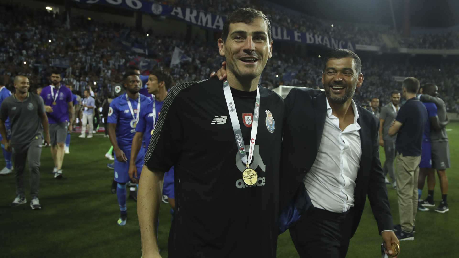 Casillas e Sérgio Conceição vão ser distinguidos com o Dragão de Ouro