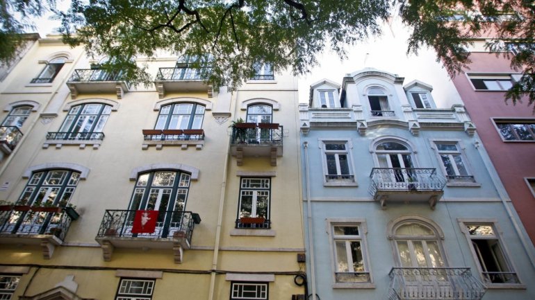 Finanças travam correção do IMI