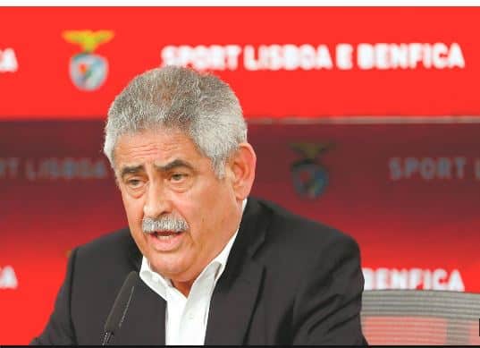 Vieira apanhado em conversa para transferir Rui Vitória