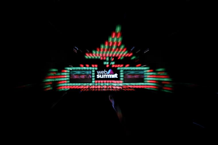 Fundador da web abre nova edição da Web Summit