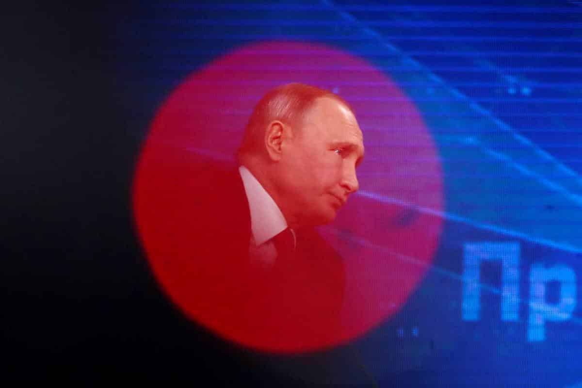 Putin critica EUA e alerta para risco crescente de guerra nuclear