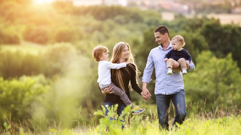 Governo quer aumentar licenças parentais e abono de família