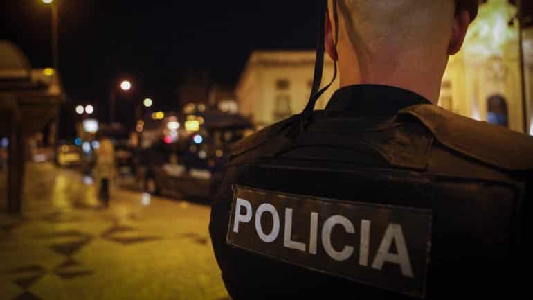Terrorismo. PSP vai ter agentes encobertos nas ruas, MP5 e ouriços com picos de aço nas ruas