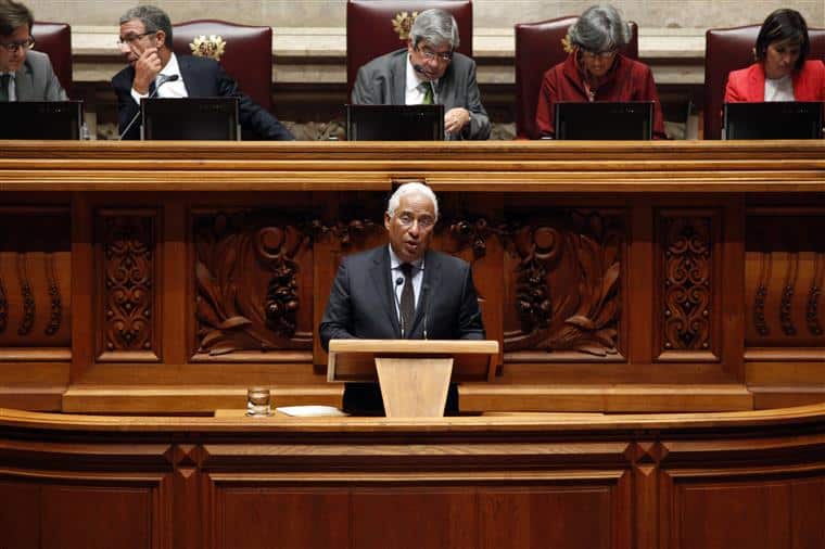 Tom de pele de António Costa. CDS acusa primeiro-ministro de ter batido "no fundo"