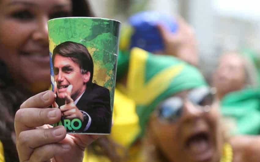 Bolsonaro confirma saída do Brasil do pacto das migrações da ONU