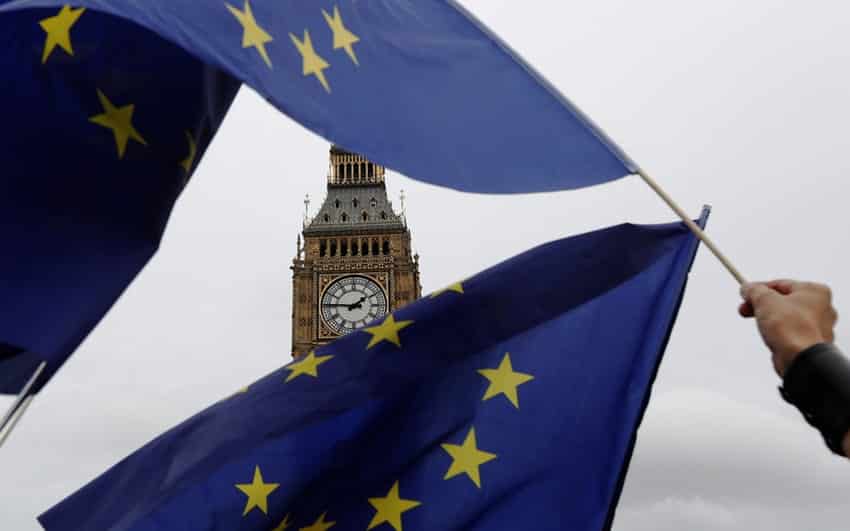 Brexit: votação do acordo de Theresa May marcada para 15 de janeiro