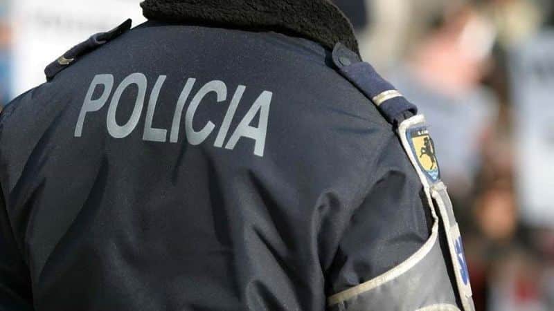 PSP tem conhecimento de venda ilegal de bilhetes para jogo de futebol entre Santa Clara e Benfica