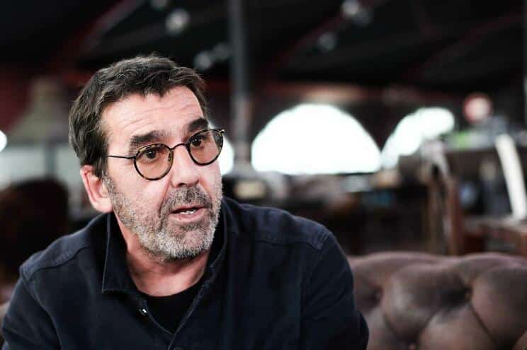 Kalú pede ajuda para encontrar mochila roubada com material dos Xutos