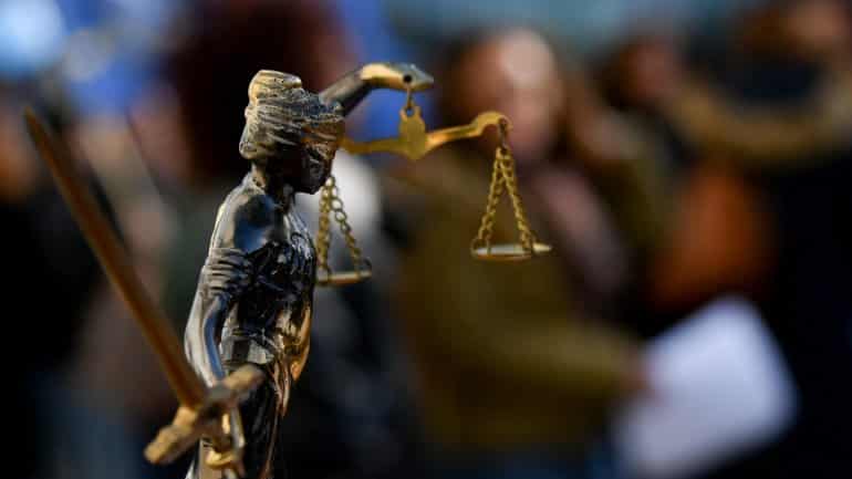 Partilhas litigiosas podem passar a ser resolvidas nos notários ou tribunais