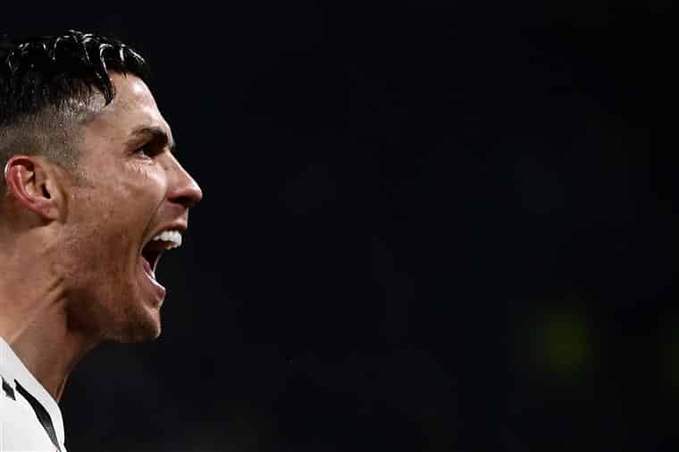 Ronaldo faz hoje 34 anos e celebra-os com festa de aniversário em Turim