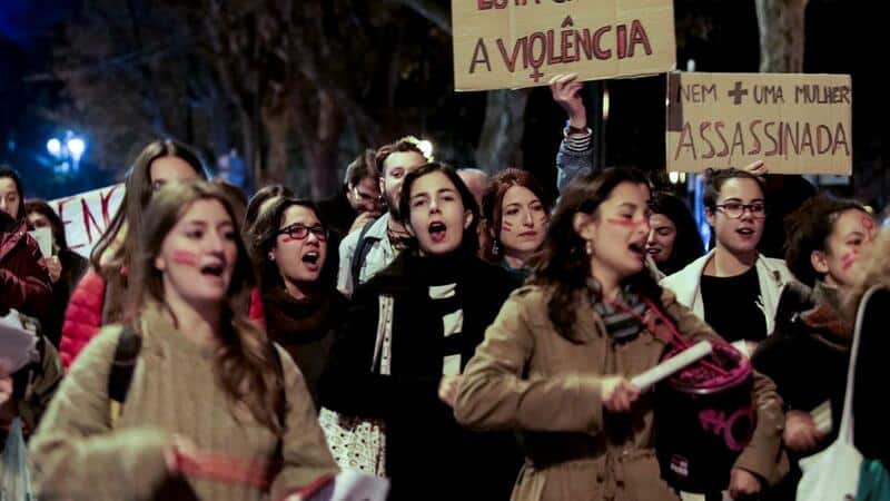 Mulheres em Portugal: como são e o que sentem. Há um estudo sobre elas