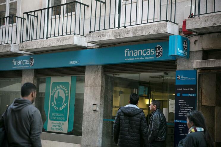 Filhos com menos de 26 anos e rendimentos até 8120 euros entram no IRS dos pais