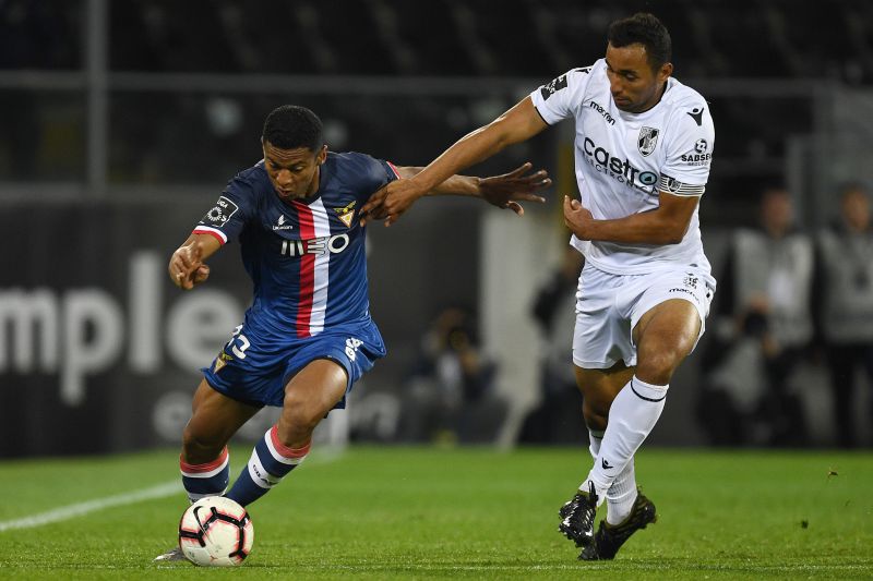 Desportivo das Aves vence em Guimarães e despromove Feirense