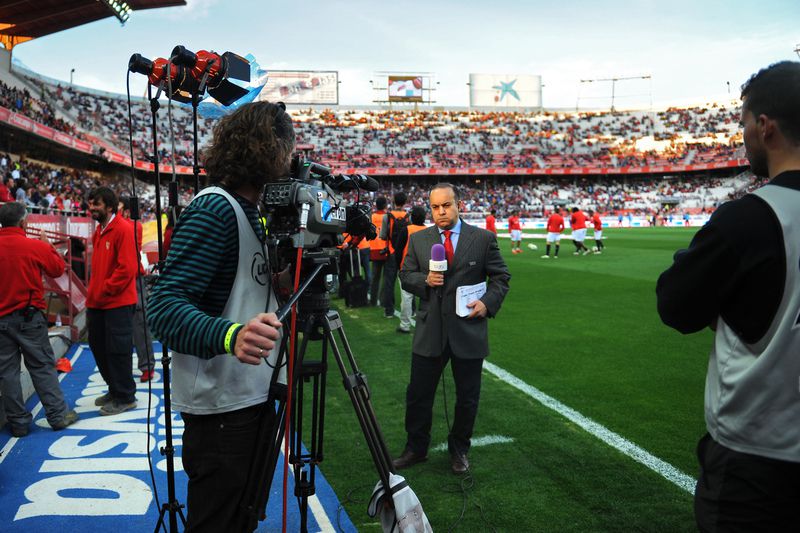 ESCÂNDALO NO FUTEBOL ESPANHOL! VÁRIOS JOGADORES E DIRIGENTES DETIDOS POR MANIPULAÇÃO DE RESULTADOS