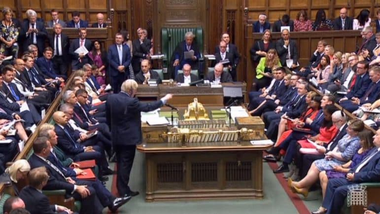 Brexit. Deputados derrotam Governo e abrem caminho a projeto de lei para novo adiamento