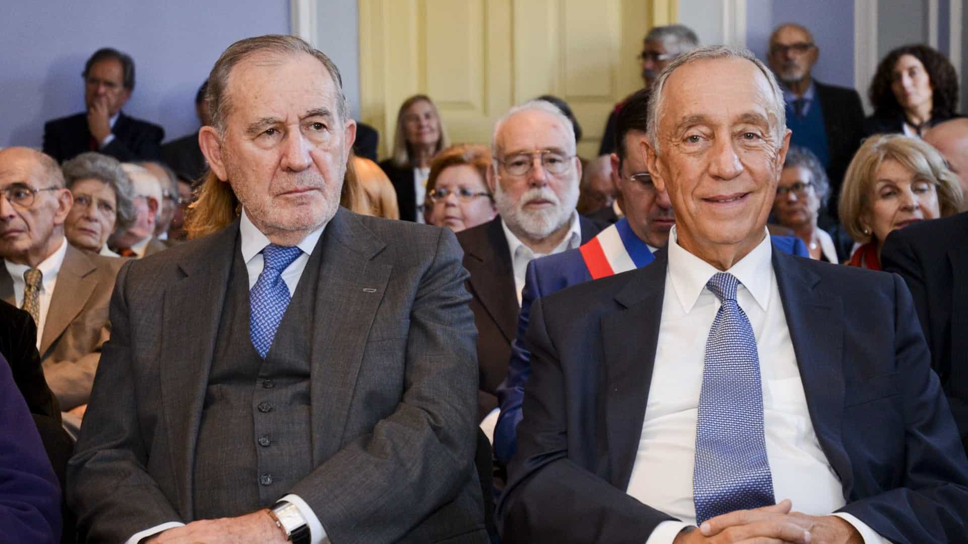 Eanes vai estar presente no 25 de Abril mas discorda da "modalidade"