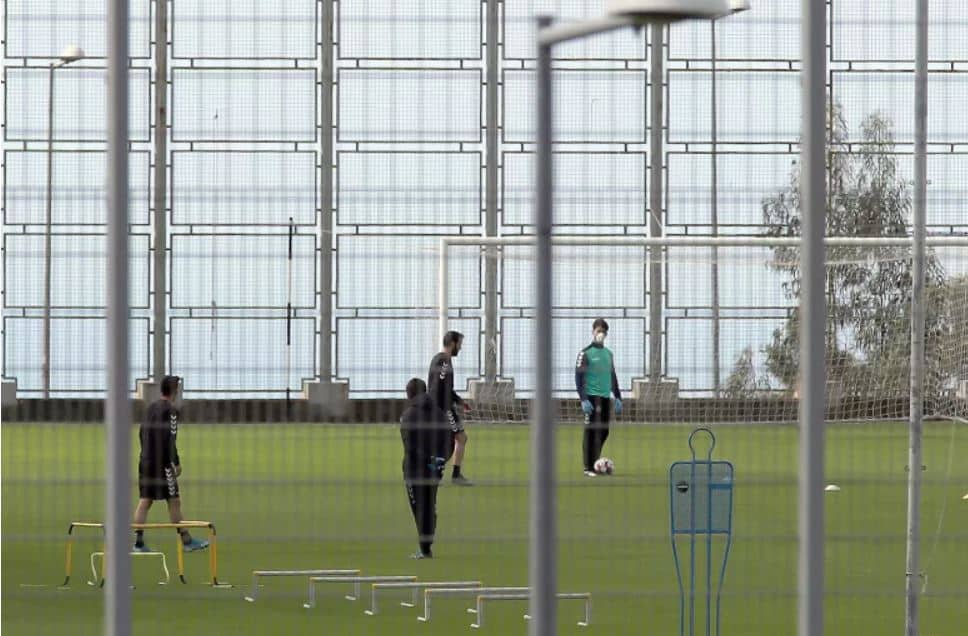 Nacional acorda redução salarial com futebolistas e treinadores