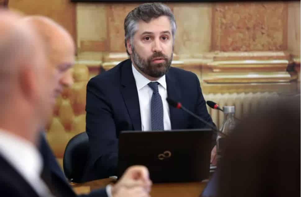 "A música agora é outra no que diz respeito à TAP". Intervenção pública implicará acompanhamento de todas as decisões, diz ministro das Infraestruturas