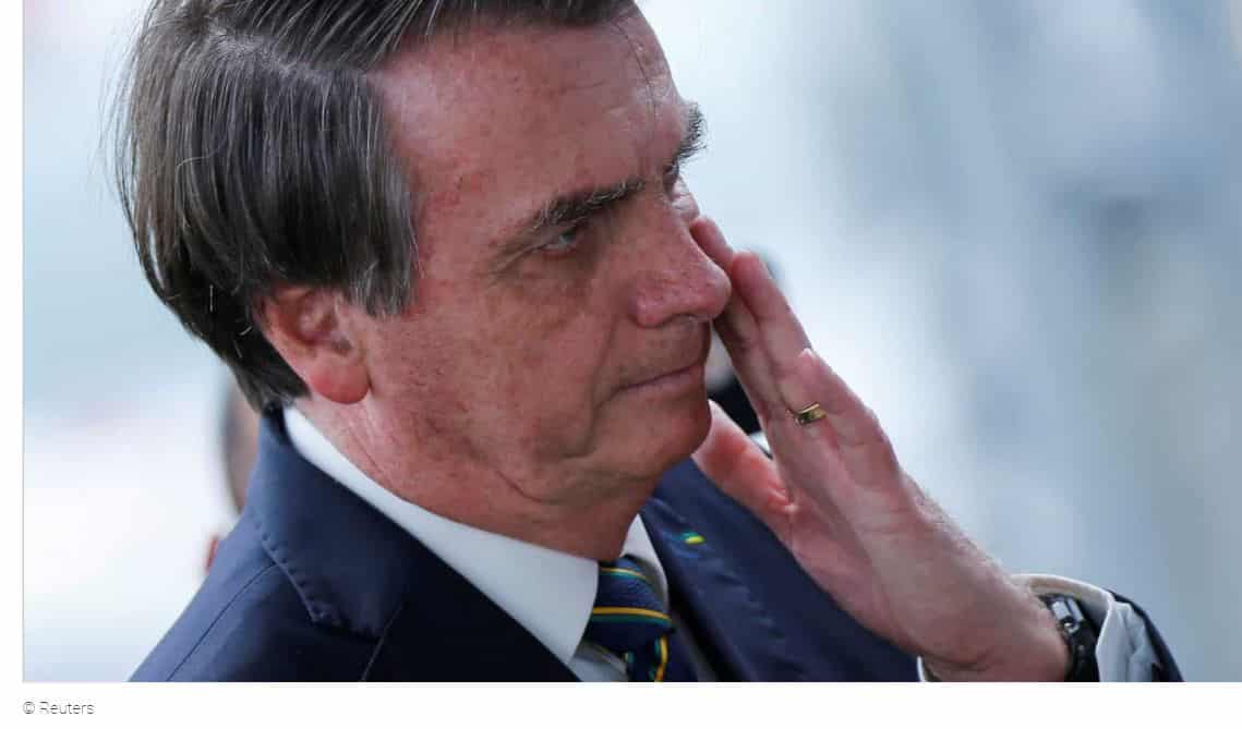 Bolsonaro critica ataques contra jornalista durante protesto no domingo