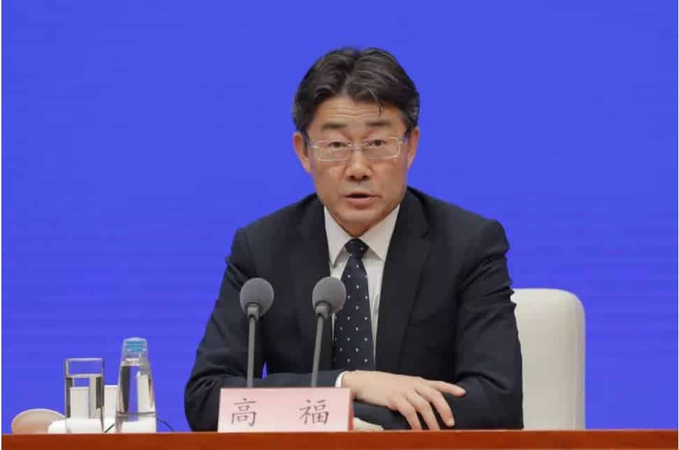 Chefe do Centro Chinês de Controlo e Prevenção de Doenças revela ter tomado vacina experimental contra a covid-19