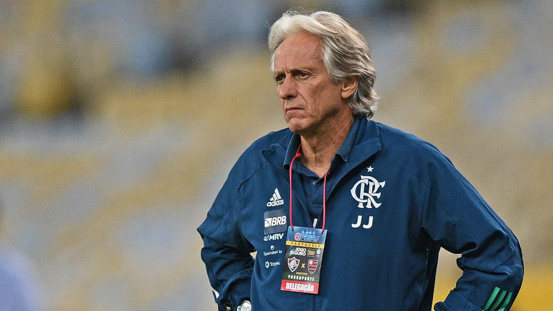 Flamengo só liberta trio desejado pelo Benfica pela cláusula de rescisão
