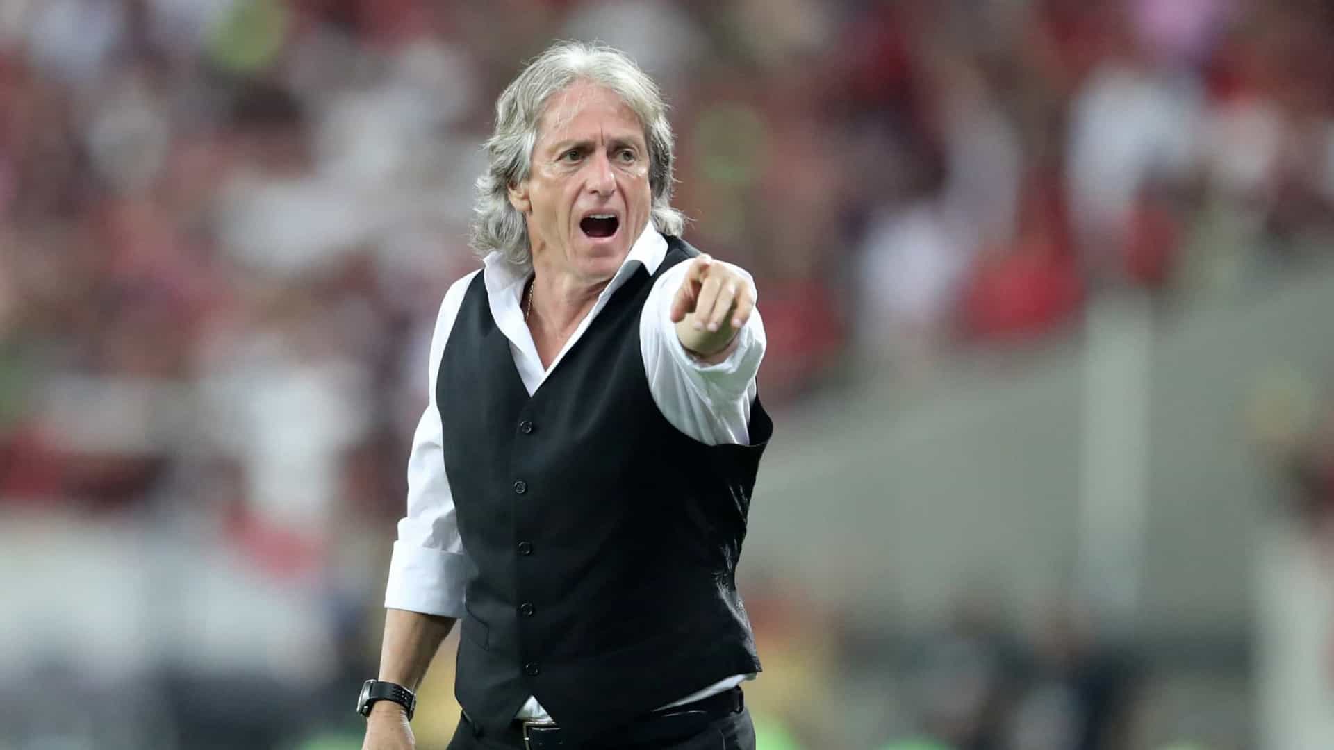 'Professor' Jorge Jesus volta à Luz para disputar título com os 'alunos'