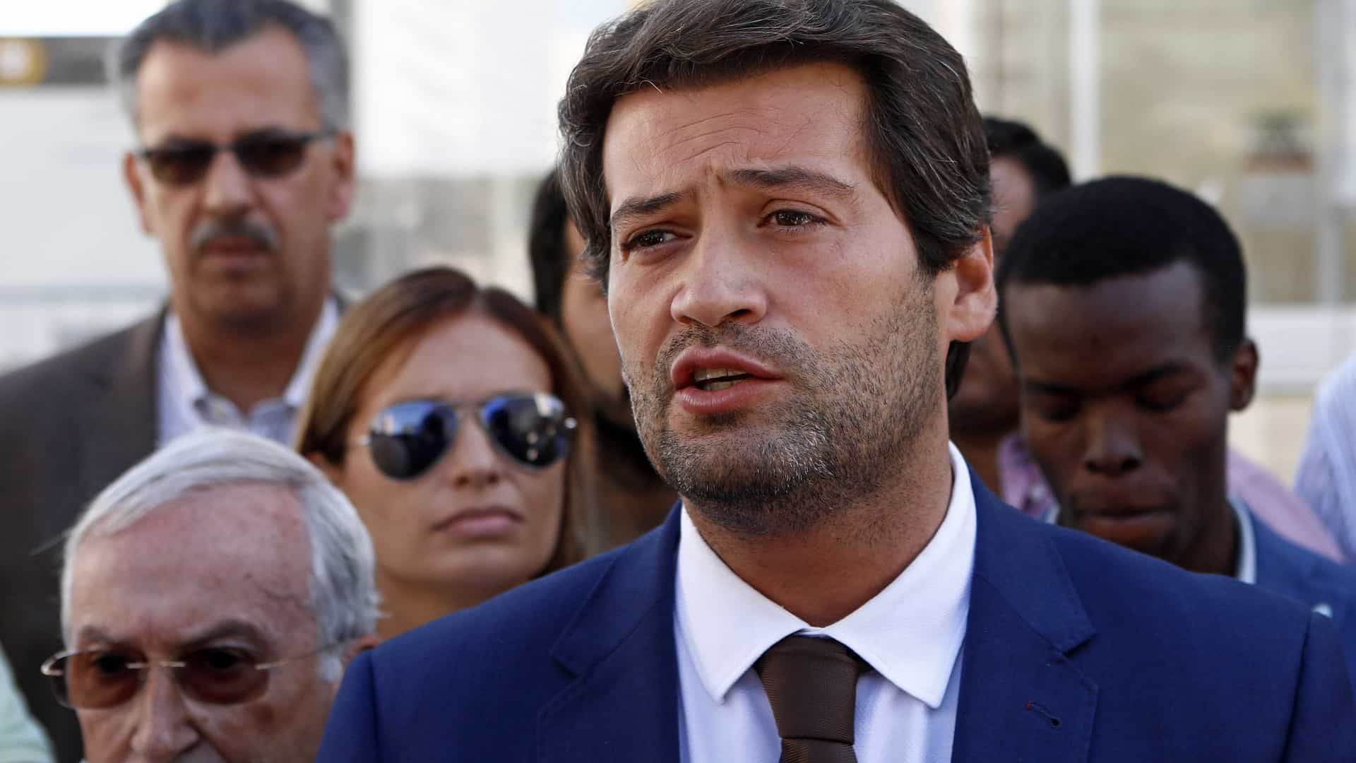 Ventura vai pedir em setembro suspensão temporária do mandato na AR