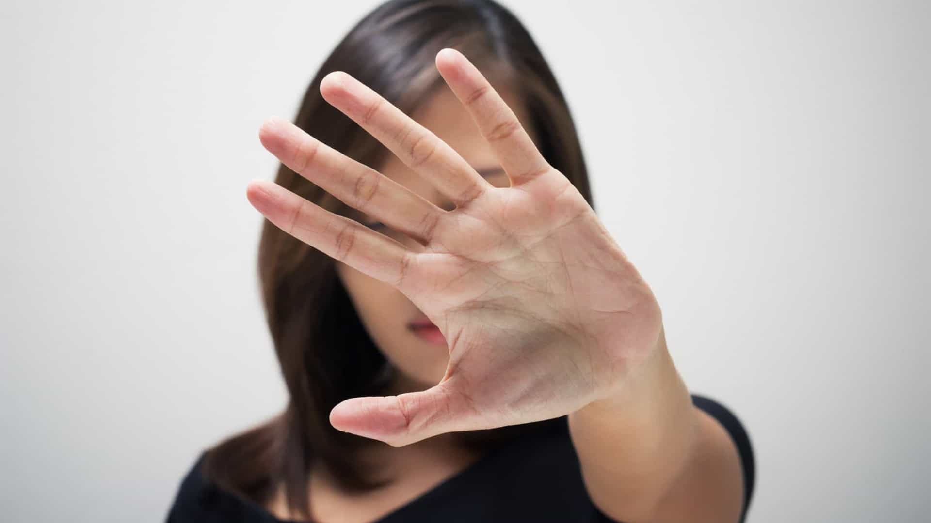 Violência no namoro. Denunciar para "acabar com este 'amor envenenado'"