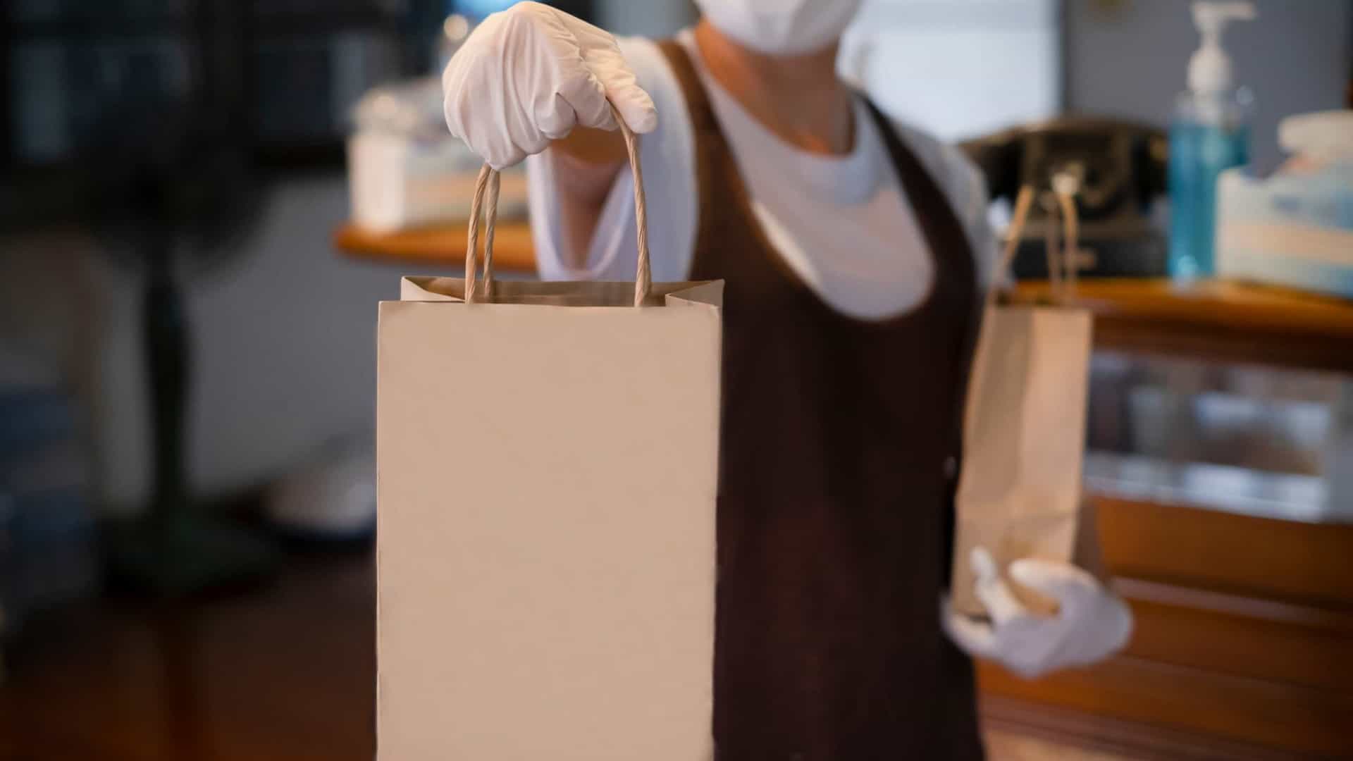 AHRESP insiste na revogação da proibição de venda de bebidas em take away