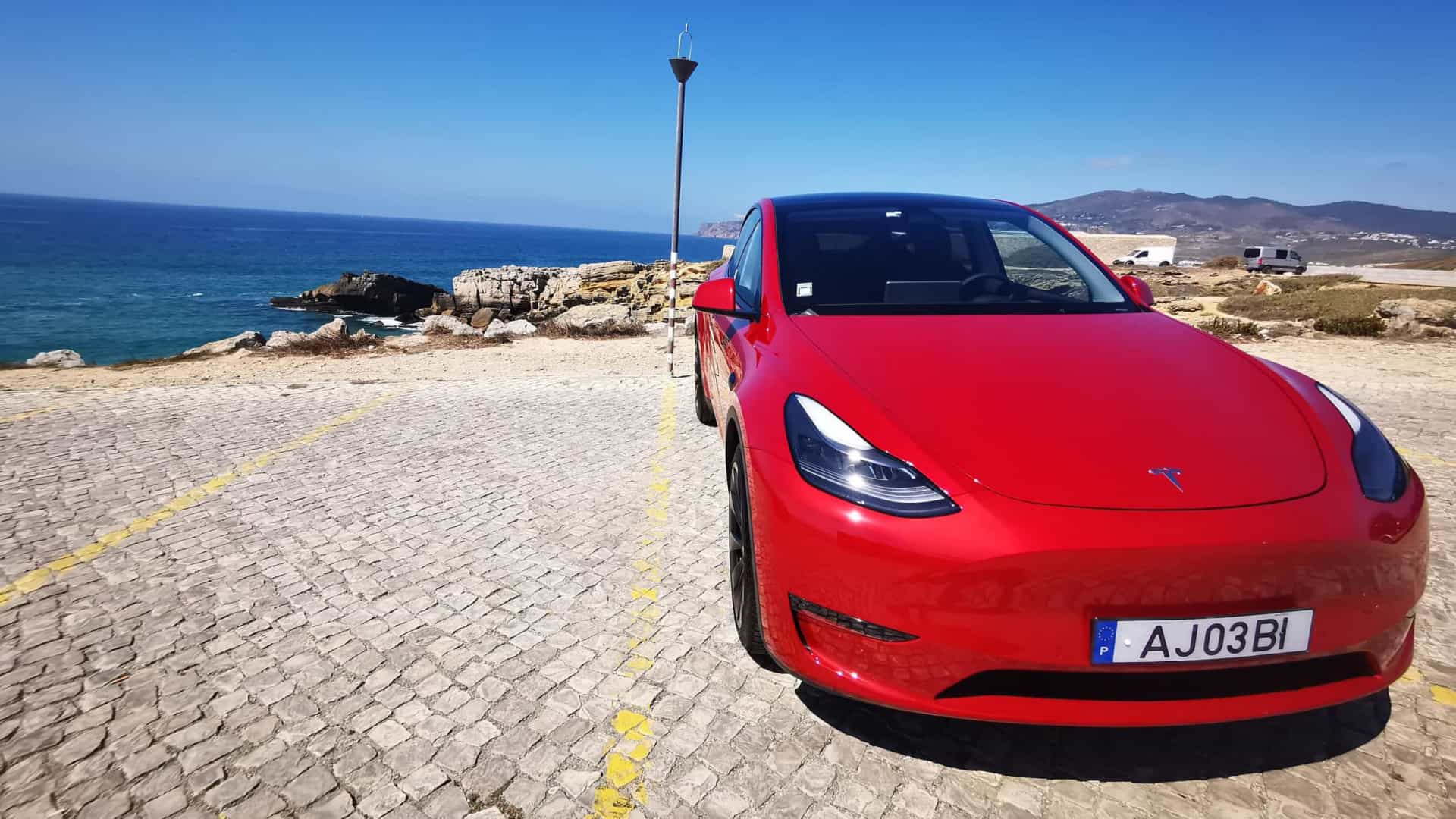 Fomos dar um passeio no Model Y e contamos as primeiras impressões