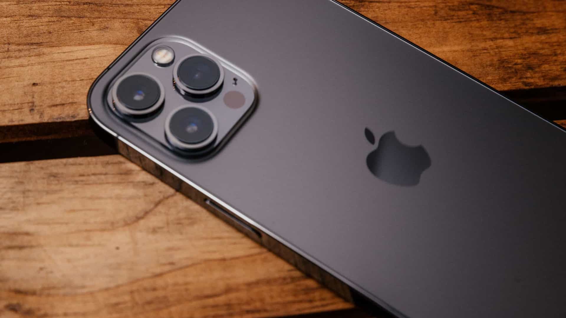 Surgiram mais detalhes sobre os novos telemóveis da Apple